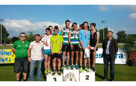 Meeting d'Halluin : le 4x1000m Cadet champion régional