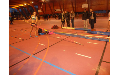 De bonnes performances de rentrée en salle, Abderrazak 8ème des sélections