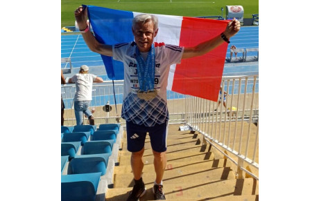 Jean-Claude Demarque Triple Vice-Champion d'Europe, le 4*1000m Junior aux France 